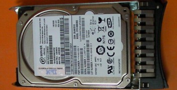 44V6841 44V6844 139GB 15K 2.5" SAS SFF hard Disk for  P series Well Tested One Year Warranty