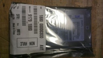 Storage server hard disk drive 1880 74Y6496 74Y6486 300GB 2.5-inch 15K SAS 6Gbps for pSeries