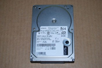 Hard Drive for 146G SCSI  IC35L146UCDY10-0 07N8808 8T576 well tested working