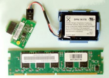 Dell Poweredge 2600 Perc4 Raid Key Card Kit J1055 battery Memory Refurbished well tested working