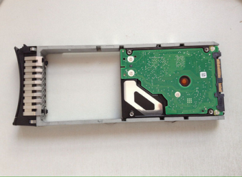00MJ147 900GB 10k 6Gb SAS 2.5" HDD for V3500/ V3700, one-year warranty