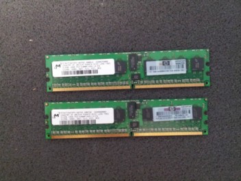 Server memory 408850-B21 405474-051 1GB (2x512MB) DDR2 REG 667 PC2-5300R Ram for ML150G5/DL180G5