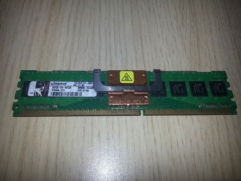 1GB Kingston UW728-IFA-INTC0S PC2-4200F 533MHz CL4 240-Pin ECC Server Memory