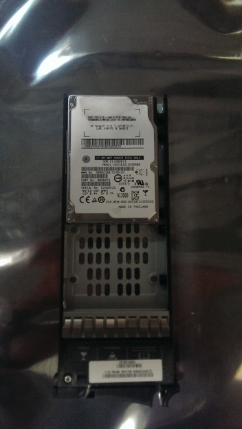 Storage server hard disk drive 85Y6156 1.2TB 10K rpm 6Gbps SAS 2.5" HDD for V7000